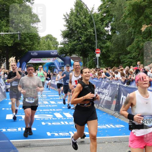 29.06.2025 - hella hamburg halbmarathon Zöllner http://msf.ph/oto/8197322 29.06.2025 10:46:09 Ziel 1759, 2707, 3087, 5648, 6460, 7961, 8269, 9585, 11125, 11936, 12269, 13630, 14804, 16136, 16466, 16475, 18081, 18702 meine-sportfotos.de