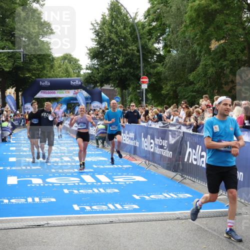 29.06.2025 - hella hamburg halbmarathon Zöllner http://msf.ph/oto/8197456 29.06.2025 10:35:45 Ziel 4062, 12462, 12899, 14841, 16119, 18841 meine-sportfotos.de