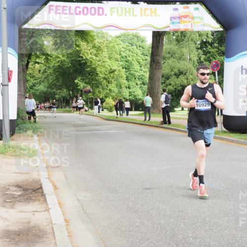 29.06.2025 - hella hamburg halbmarathon MichiJ http://msf.ph/oto/8197499 29.06.2025 10:20:56 Zwischen KM18-KM19 6619, 7272, 9047, 9508, 10298, 10929, 12232, 12681, 13606, 14548, 18102 meine-sportfotos.de
