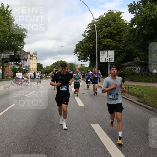 29.06.2025 - hella hamburg halbmarathon Yannick Fuchs http://msf.ph/oto/8197597 29.06.2025 10:44:26 20KM 1119, 1216, 1321, 1399, 1507, 1630, 2020, 2234, 2788, 3296, 3852, 3947, 4127, 4247, 4346, 4933, 5894, 6662, 6795, 7176, 8153, 8313, 8572, 8657, 8704, 8899, 9031, 9303, 10371, 10480, 10750, 11356, 11455, 11607, 12235, 12527, 12624, 12733, 13008, 13282, 13463, 13609, 13758, 13812, 14257, 14562, 15803, 15950, 16000, 16242, 16716, 16732, 16806, 16887, 17247, 17319, 17384, 18066, 18228, 18229, 18370, 18451, 18499, 18657, 18658, 18811, 18884 meine-sportfotos.de