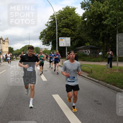 29.06.2025 - hella hamburg halbmarathon Yannick Fuchs http://msf.ph/oto/8197624 29.06.2025 10:44:26 20KM 1119, 1216, 1321, 1399, 1507, 1630, 2020, 2234, 2788, 3296, 3852, 3947, 4127, 4247, 4346, 4933, 5894, 6662, 6795, 7176, 8153, 8313, 8572, 8657, 8704, 8899, 9031, 9303, 10371, 10480, 10750, 11356, 11455, 11607, 12235, 12527, 12624, 12733, 13008, 13282, 13463, 13609, 13758, 13812, 14257, 14562, 15803, 15950, 16000, 16242, 16716, 16732, 16806, 16887, 17247, 17319, 17384, 18066, 18228, 18229, 18370, 18451, 18499, 18657, 18658, 18811, 18884 meine-sportfotos.de
