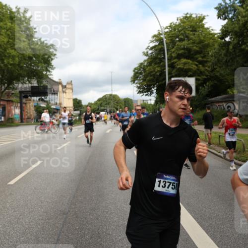 29.06.2025 - hella hamburg halbmarathon Yannick Fuchs http://msf.ph/oto/8197693 29.06.2025 10:44:27 20KM 1119, 1216, 1321, 1399, 1507, 1630, 2020, 2234, 3296, 3852, 3947, 4127, 4346, 4933, 5894, 6662, 6795, 7176, 7930, 7932, 8153, 8313, 8572, 8657, 8704, 8899, 9031, 9303, 10371, 10480, 10750, 11356, 11455, 11607, 12235, 12527, 12624, 12733, 13008, 13282, 13463, 13609, 13758, 13812, 14034, 14257, 15803, 15950, 16000, 16242, 16716, 16732, 16806, 16887, 17247, 17319, 17384, 18066, 18228, 18229, 18370, 18451, 18499, 18657, 18658, 18811, 18884 meine-sportfotos.de