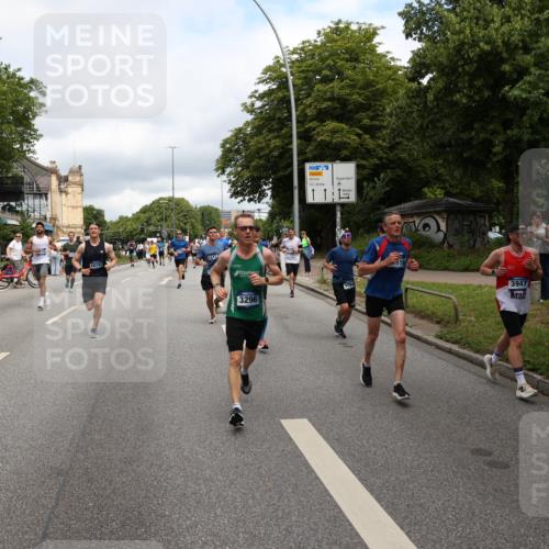 29.06.2025 - hella hamburg halbmarathon Yannick Fuchs http://msf.ph/oto/8197709 29.06.2025 10:44:28 20KM 1119, 1216, 1321, 1399, 1507, 1630, 2020, 2234, 3296, 3852, 3947, 4127, 4346, 4933, 5894, 6662, 6712, 6795, 7176, 7930, 7932, 8153, 8313, 8572, 8657, 8704, 8899, 9031, 9303, 10371, 10750, 11356, 11455, 11607, 12235, 12527, 12624, 13008, 13282, 13609, 13758, 13812, 14034, 14257, 15803, 15950, 16000, 16242, 16716, 16732, 16806, 16887, 17247, 17319, 17384, 18066, 18228, 18229, 18370, 18451, 18499, 18657, 18658, 18811, 18884 meine-sportfotos.de