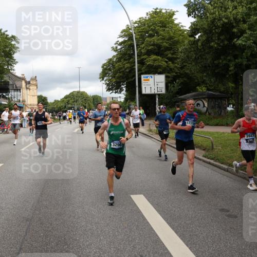 29.06.2025 - hella hamburg halbmarathon Yannick Fuchs http://msf.ph/oto/8197768 29.06.2025 10:44:28 20KM 1119, 1216, 1321, 1399, 1507, 1630, 2020, 2234, 3296, 3852, 3947, 4127, 4346, 4933, 5894, 6662, 6712, 6795, 7176, 7930, 7932, 8153, 8313, 8572, 8657, 8704, 8899, 9031, 9303, 10371, 10750, 11356, 11455, 11607, 12235, 12527, 12624, 13008, 13282, 13609, 13758, 13812, 14034, 14257, 15803, 15950, 16000, 16242, 16716, 16732, 16806, 16887, 17247, 17319, 17384, 18066, 18228, 18229, 18370, 18451, 18499, 18657, 18658, 18811, 18884 meine-sportfotos.de