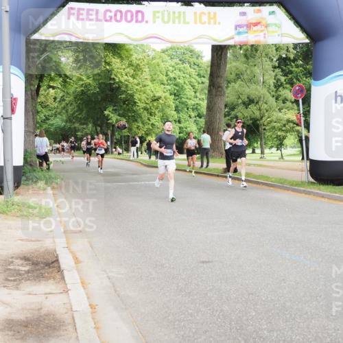 29.06.2025 - hella hamburg halbmarathon MichiJ http://msf.ph/oto/8197843 29.06.2025 10:21:06 Zwischen KM18-KM19 4698, 13617 meine-sportfotos.de