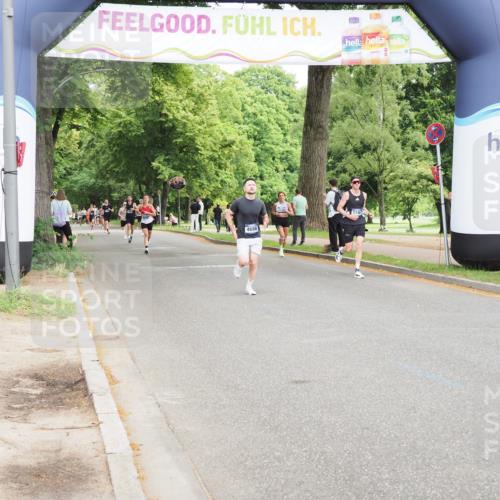 29.06.2025 - hella hamburg halbmarathon MichiJ http://msf.ph/oto/8197857 29.06.2025 10:21:06 Zwischen KM18-KM19 4698, 13617 meine-sportfotos.de
