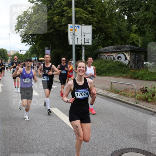 29.06.2025 - hella hamburg halbmarathon Yannick Fuchs http://msf.ph/oto/8197890 29.06.2025 10:31:44 20KM 1411, 2767, 4860, 4865, 5003, 5092, 5307, 5315, 6123, 6529, 7310, 7482, 8362, 9178, 9296, 9914, 10680, 10738, 11833, 13141, 13854, 13972, 14387, 14459, 14691, 14934, 15178, 15261, 15939, 16523, 17024, 17125, 17137, 17306, 17658, 17723, 18062, 18159, 18384, 18824 meine-sportfotos.de