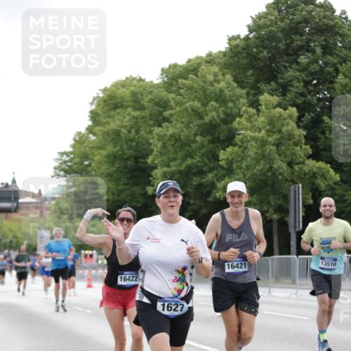 29.06.2025 - hella hamburg halbmarathon Jannik Wohlers http://msf.ph/oto/8198038 29.06.2025 10:24:55 Lombardsbrücke 1627, 2278, 3920, 3961, 3963, 5564, 5814, 6869, 8083, 8962, 9927, 11157, 11662, 11921, 13510, 14086, 15016, 15119, 15679, 16421, 16422 meine-sportfotos.de