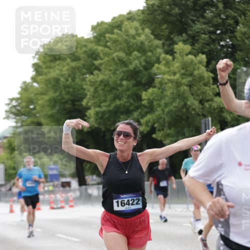 29.06.2025 - hella hamburg halbmarathon Jannik Wohlers http://msf.ph/oto/8198098 29.06.2025 10:24:56 Lombardsbrücke 1627, 2278, 3920, 3961, 3963, 5564, 5814, 6869, 8962, 9927, 11157, 11662, 11921, 13510, 13842, 14086, 15016, 15119, 15679, 16421, 16422 meine-sportfotos.de
