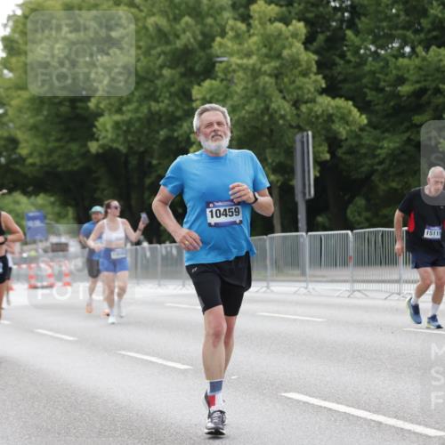 29.06.2025 - hella hamburg halbmarathon Jannik Wohlers http://msf.ph/oto/8198199 29.06.2025 10:25:01 Lombardsbrücke 1093, 1627, 2278, 3961, 3963, 5564, 5814, 6869, 8962, 9811, 9927, 10845, 10846, 11157, 11662, 13510, 13842, 14086, 15016, 15119, 15283, 16421, 16422 meine-sportfotos.de