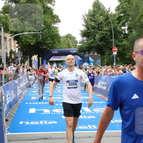 29.06.2025 - hella hamburg halbmarathon Zöllner http://msf.ph/oto/8198200 29.06.2025 10:46:24 Ziel 1600, 2222, 2842, 3056, 6421, 6691, 7335, 8142, 9497, 11185, 11773, 12171, 12651, 13698, 14045, 14200, 14262, 16127, 18118, 18211, 18637 meine-sportfotos.de