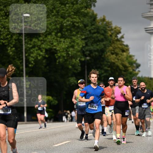 29.06.2025 - hella hamburg halbmarathon Dr. Thomas Lammeyer http://msf.ph/oto/8198233 29.06.2025 10:11:30 Kennedybrücke 1993, 4262, 4502, 5242, 5287, 5807, 5845, 5926, 6517, 6518, 6707, 6713, 6715, 6833, 7503, 8585, 9967, 10283, 10700, 10703, 11114, 11394 meine-sportfotos.de