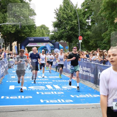 29.06.2025 - hella hamburg halbmarathon Zöllner http://msf.ph/oto/8198601 29.06.2025 10:46:37 Ziel 4497, 5459, 8482, 9051, 9232, 9386, 9529, 13525, 13554, 15026, 15133, 15206, 17281, 17461, 18882 meine-sportfotos.de