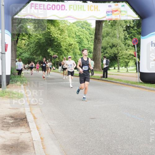 29.06.2025 - hella hamburg halbmarathon MichiJ http://msf.ph/oto/8198617 29.06.2025 10:21:13 Zwischen KM18-KM19 4129, 4698, 5187, 5746, 13617 meine-sportfotos.de