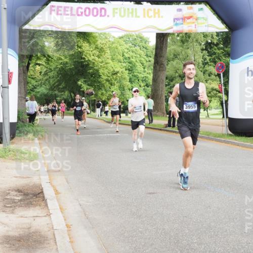 29.06.2025 - hella hamburg halbmarathon MichiJ http://msf.ph/oto/8198763 29.06.2025 10:21:14 Zwischen KM18-KM19 3955, 4129, 5187, 5746 meine-sportfotos.de