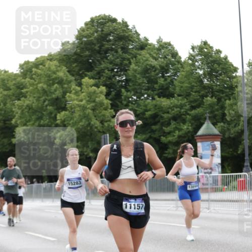 29.06.2025 - hella hamburg halbmarathon Jannik Wohlers http://msf.ph/oto/8198966 29.06.2025 10:25:05 Lombardsbrücke 1093, 1627, 2278, 5028, 6869, 9811, 10845, 10846, 11157, 11662, 13510, 13842, 15016, 15119, 15283, 16421, 16422 meine-sportfotos.de