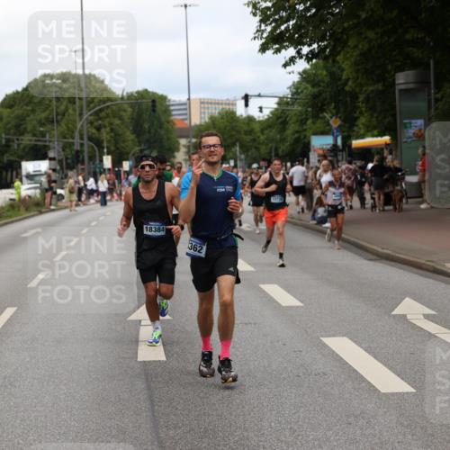 29.06.2025 - hella hamburg halbmarathon Yannick Fuchs http://msf.ph/oto/8199185 29.06.2025 10:31:49 20KM 1411, 2196, 2767, 4860, 4865, 5003, 5092, 5307, 6123, 6458, 6529, 7310, 7482, 8362, 9178, 9296, 9914, 10190, 10451, 10680, 10738, 11833, 13141, 13854, 13972, 14387, 14459, 14691, 14934, 15178, 15261, 15410, 15939, 16523, 16992, 17024, 17125, 17137, 17306, 17658, 17723, 18062, 18159, 18384, 18824 meine-sportfotos.de
