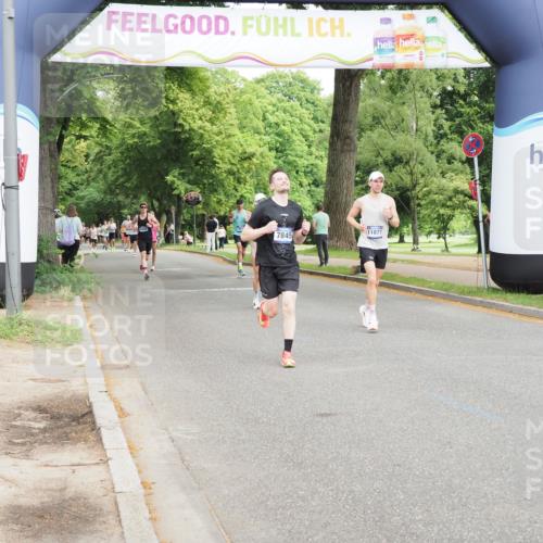 29.06.2025 - hella hamburg halbmarathon MichiJ http://msf.ph/oto/8199281 29.06.2025 10:21:17 Zwischen KM18-KM19 3955, 4129, 5187, 7845, 11877, 14450 meine-sportfotos.de