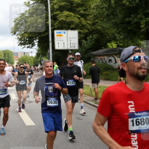 29.06.2025 - hella hamburg halbmarathon Yannick Fuchs http://msf.ph/oto/8199285 29.06.2025 10:44:38 20KM 1119, 1399, 1466, 1507, 1630, 1750, 1817, 2207, 3654, 4127, 4346, 5115, 6027, 6662, 6712, 6795, 7052, 7176, 7397, 7583, 7930, 7932, 8313, 8572, 8657, 8704, 8819, 9057, 10371, 10750, 11356, 11455, 11607, 12527, 12624, 13008, 13609, 13687, 13701, 13812, 13875, 14034, 14257, 14626, 15362, 15395, 15803, 15950, 16242, 16716, 16806, 17179, 17221, 17247, 17384, 18066, 18370, 18394, 18657, 18658, 18811 meine-sportfotos.de