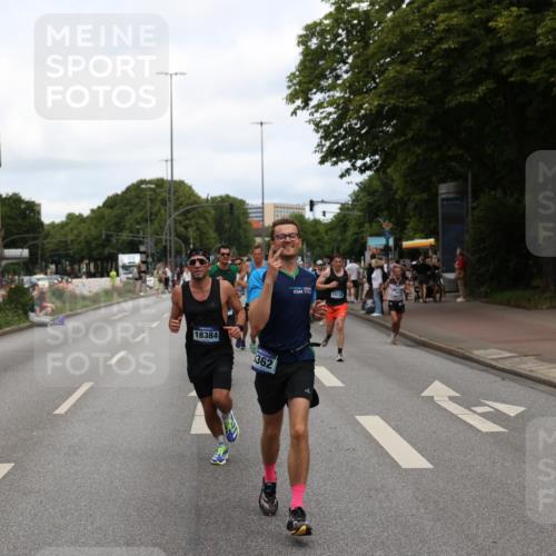 29.06.2025 - hella hamburg halbmarathon Yannick Fuchs http://msf.ph/oto/8199474 29.06.2025 10:31:50 20KM 1290, 1411, 2196, 2767, 4860, 4865, 5003, 5092, 5307, 6123, 6458, 6529, 7310, 7482, 8362, 9178, 9296, 9914, 10190, 10451, 10680, 10738, 13141, 13854, 13972, 14387, 14459, 14691, 14934, 15178, 15261, 15410, 15939, 16523, 16992, 17024, 17125, 17137, 17658, 17723, 18159, 18384, 18824 meine-sportfotos.de