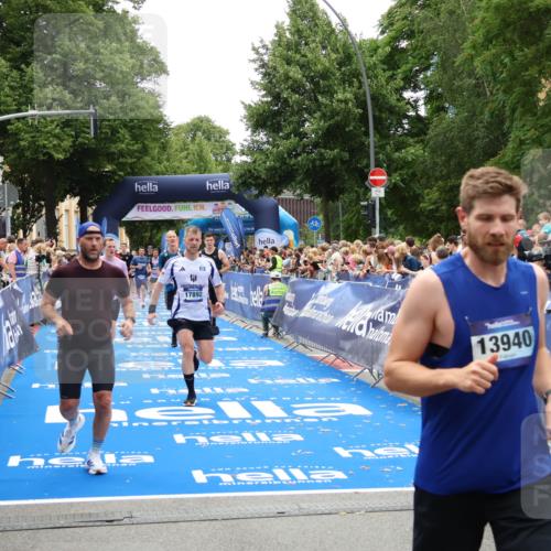 29.06.2025 - hella hamburg halbmarathon Zöllner http://msf.ph/oto/8199533 29.06.2025 10:46:58 Ziel 1139, 1689, 4091, 13728, 14385, 14449, 14594, 16081, 17172, 17492, 17892, 17979, 19105 meine-sportfotos.de