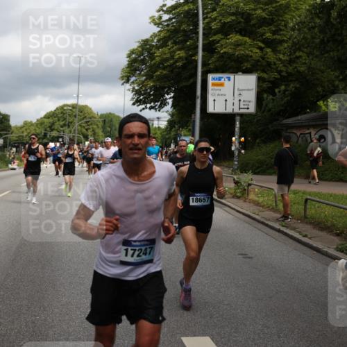 29.06.2025 - hella hamburg halbmarathon Yannick Fuchs http://msf.ph/oto/8199624 29.06.2025 10:44:39 20KM 1119, 1399, 1461, 1466, 1507, 1630, 1750, 1817, 2207, 3654, 4127, 4346, 5115, 6027, 6662, 6712, 6795, 7052, 7176, 7397, 7583, 7930, 7932, 8313, 8572, 8657, 8704, 8819, 9057, 10371, 10750, 11356, 11455, 11607, 12527, 12624, 13008, 13609, 13687, 13701, 13812, 13875, 14034, 14257, 14626, 15362, 15395, 15803, 15950, 16716, 16806, 17179, 17221, 17247, 17384, 18066, 18370, 18394, 18657, 18658, 18811 meine-sportfotos.de