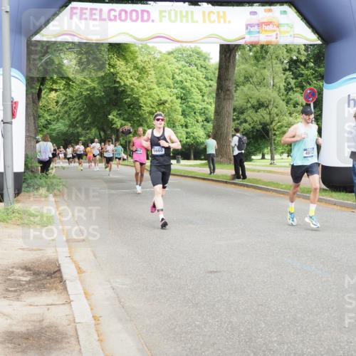 29.06.2025 - hella hamburg halbmarathon MichiJ http://msf.ph/oto/8199632 29.06.2025 10:21:21 Zwischen KM18-KM19 3955, 4812, 7845, 11877, 14450, 16065 meine-sportfotos.de