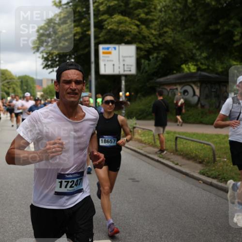 29.06.2025 - hella hamburg halbmarathon Yannick Fuchs http://msf.ph/oto/8199710 29.06.2025 10:44:39 20KM 1119, 1399, 1461, 1466, 1507, 1630, 1750, 1817, 2207, 3654, 4127, 4346, 5115, 6027, 6662, 6712, 6795, 7052, 7176, 7397, 7583, 7930, 7932, 8313, 8572, 8657, 8704, 8819, 9057, 10371, 10750, 11356, 11455, 11607, 12527, 12624, 13008, 13609, 13687, 13701, 13812, 13875, 14034, 14257, 14626, 15362, 15395, 15803, 15950, 16716, 16806, 17179, 17221, 17247, 17384, 18066, 18370, 18394, 18657, 18658, 18811 meine-sportfotos.de