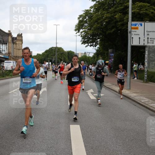 29.06.2025 - hella hamburg halbmarathon Yannick Fuchs http://msf.ph/oto/8199744 29.06.2025 10:31:53 20KM 1290, 1411, 2196, 2767, 4860, 4865, 5003, 5042, 5307, 5923, 6047, 6123, 6458, 7310, 7482, 8362, 9178, 9296, 9914, 10190, 10451, 10738, 13141, 13372, 13854, 13972, 14387, 14459, 14691, 14934, 15178, 15261, 15410, 15939, 16523, 16992, 17125, 17137, 17658, 18159, 18384, 18824, 18986 meine-sportfotos.de