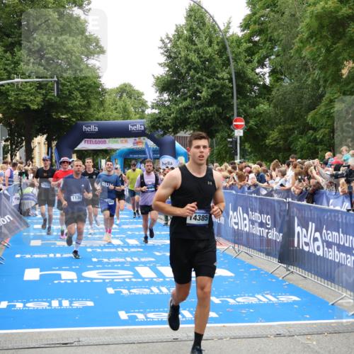 29.06.2025 - hella hamburg halbmarathon Zöllner http://msf.ph/oto/8199758 29.06.2025 10:47:03 Ziel 1139, 1689, 4377, 5472, 9794, 10122, 13728, 14385, 14415, 14449, 14594, 14783, 15825, 16081, 17979 meine-sportfotos.de