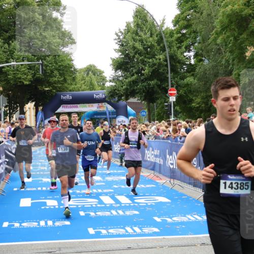 29.06.2025 - hella hamburg halbmarathon Zöllner http://msf.ph/oto/8199802 29.06.2025 10:47:04 Ziel 1139, 1460, 1689, 4377, 5472, 6700, 9794, 10122, 13728, 14415, 14449, 14594, 14783, 15825, 16081, 17979 meine-sportfotos.de