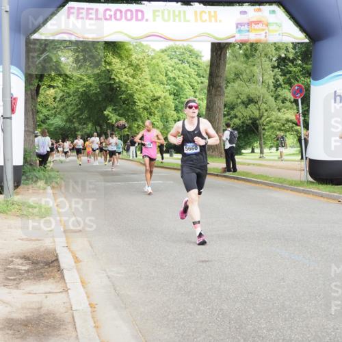 29.06.2025 - hella hamburg halbmarathon MichiJ http://msf.ph/oto/8199843 29.06.2025 10:21:22 Zwischen KM18-KM19 1894, 3955, 4812, 5660, 7845, 11877, 14450, 16065 meine-sportfotos.de