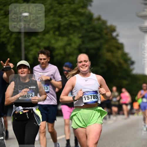 29.06.2025 - hella hamburg halbmarathon Dr. Thomas Lammeyer http://msf.ph/oto/8199858 29.06.2025 10:11:39 Kennedybrücke 1893, 1993, 2136, 3929, 4262, 5242, 5845, 5899, 5926, 6196, 6517, 6518, 6707, 6713, 6715, 6833, 7503, 7760, 8585, 9967, 10283, 10700 meine-sportfotos.de