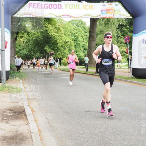 29.06.2025 - hella hamburg halbmarathon MichiJ http://msf.ph/oto/8199980 29.06.2025 10:21:22 Zwischen KM18-KM19 1894, 3955, 4812, 5660, 7845, 11877, 14450, 16065 meine-sportfotos.de