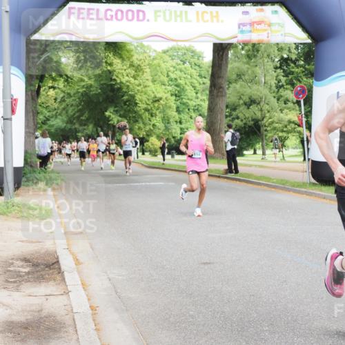 29.06.2025 - hella hamburg halbmarathon MichiJ http://msf.ph/oto/8200014 29.06.2025 10:21:23 Zwischen KM18-KM19 1894, 4812, 5660, 7845, 11877, 14450, 16065 meine-sportfotos.de