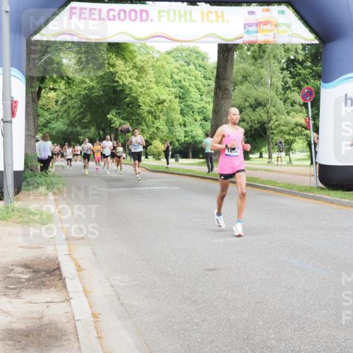 29.06.2025 - hella hamburg halbmarathon MichiJ http://msf.ph/oto/8200131 29.06.2025 10:21:24 Zwischen KM18-KM19 1894, 4812, 5660, 7845, 11877, 14450, 16065 meine-sportfotos.de