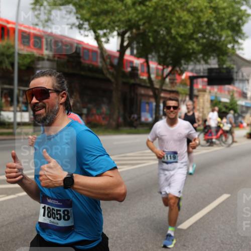 29.06.2025 - hella hamburg halbmarathon Yannick Fuchs http://msf.ph/oto/8200153 29.06.2025 10:44:40 20KM 1119, 1399, 1461, 1466, 1507, 1630, 1750, 1817, 2207, 3654, 4127, 4346, 5115, 6027, 6662, 6712, 6795, 7052, 7176, 7397, 7583, 7930, 7932, 8572, 8657, 8704, 8819, 9057, 10371, 10750, 11356, 11455, 11607, 12624, 13008, 13609, 13687, 13701, 13812, 13875, 14034, 14257, 14626, 15362, 15395, 15803, 15950, 16716, 16806, 17179, 17221, 17247, 17384, 18066, 18370, 18394, 18657, 18658, 18811 meine-sportfotos.de