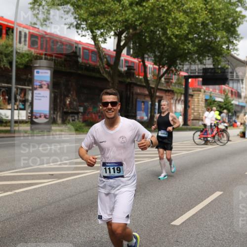 29.06.2025 - hella hamburg halbmarathon Yannick Fuchs http://msf.ph/oto/8200240 29.06.2025 10:44:40 20KM 1119, 1399, 1461, 1466, 1507, 1630, 1750, 1817, 2207, 3654, 4127, 4346, 5115, 6027, 6662, 6712, 6795, 7052, 7176, 7397, 7583, 7930, 7932, 8572, 8657, 8704, 8819, 9057, 10371, 10750, 11356, 11455, 11607, 12624, 13008, 13609, 13687, 13701, 13812, 13875, 14034, 14257, 14626, 15362, 15395, 15803, 15950, 16716, 16806, 17179, 17221, 17247, 17384, 18066, 18370, 18394, 18657, 18658, 18811 meine-sportfotos.de