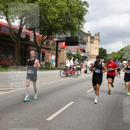 29.06.2025 - hella hamburg halbmarathon Yannick Fuchs http://msf.ph/oto/8200316 29.06.2025 10:44:41 20KM 1119, 1399, 1461, 1466, 1507, 1630, 1750, 1817, 2207, 3654, 4127, 4346, 5115, 6027, 6662, 6712, 6795, 7052, 7176, 7397, 7583, 7930, 7932, 8117, 8572, 8657, 8704, 8819, 9057, 10371, 11356, 11455, 11607, 12624, 13008, 13609, 13687, 13701, 13875, 14034, 14257, 14626, 15362, 15395, 15803, 15950, 16716, 16806, 17179, 17221, 17247, 17384, 18066, 18370, 18394, 18489, 18657, 18658, 18811 meine-sportfotos.de