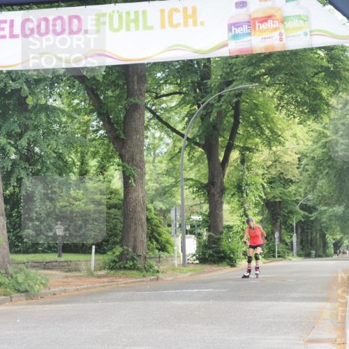 29.06.2025 - hella hamburg halbmarathon KatJ http://msf.ph/oto/8200318 29.06.2025 09:30:04 Zwischen KM18-KM19  meine-sportfotos.de