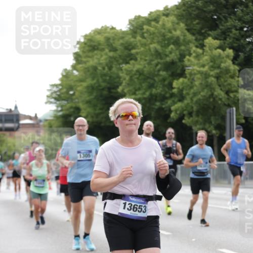 29.06.2025 - hella hamburg halbmarathon Jannik Wohlers http://msf.ph/oto/8200328 29.06.2025 10:25:17 Lombardsbrücke 1093, 1305, 1479, 1481, 3343, 3765, 4378, 5028, 8881, 9811, 10104, 10845, 10846, 11699, 12074, 12505, 13653, 13842, 14936, 15283, 16289, 16354, 16381, 16927 meine-sportfotos.de