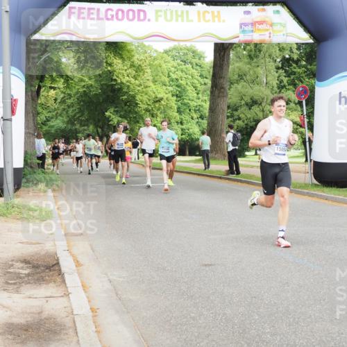 29.06.2025 - hella hamburg halbmarathon MichiJ http://msf.ph/oto/8200409 29.06.2025 10:21:28 Zwischen KM18-KM19 1894, 4812, 5660, 11199, 15054 meine-sportfotos.de
