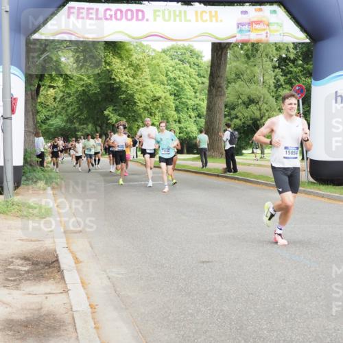 29.06.2025 - hella hamburg halbmarathon MichiJ http://msf.ph/oto/8200432 29.06.2025 10:21:28 Zwischen KM18-KM19 1894, 4812, 5660, 11199, 15054 meine-sportfotos.de