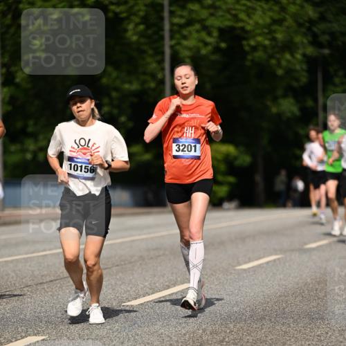 29.06.2025 - hella hamburg halbmarathon Dr. Thomas Lammeyer http://msf.ph/oto/8200476 29.06.2025 09:48:12 Kennedybrücke 1758, 2021, 3201, 5269, 5367, 6619, 8473, 8731, 10156, 10486, 10848, 11169 meine-sportfotos.de