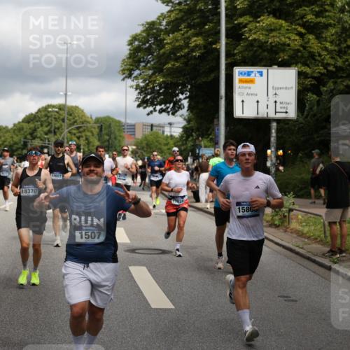 29.06.2025 - hella hamburg halbmarathon Yannick Fuchs http://msf.ph/oto/8200503 29.06.2025 10:44:42 20KM 1119, 1399, 1461, 1466, 1507, 1630, 1750, 1817, 2207, 3654, 4127, 4346, 5115, 6027, 6662, 6712, 6795, 7052, 7176, 7397, 7583, 7930, 7932, 8117, 8572, 8657, 8704, 8819, 9057, 10371, 11356, 11455, 11607, 12624, 13008, 13609, 13687, 13701, 13875, 14034, 14257, 14626, 15362, 15395, 15803, 15950, 16716, 16806, 17179, 17221, 17247, 17384, 18006, 18066, 18370, 18394, 18489, 18657, 18658, 18811 meine-sportfotos.de