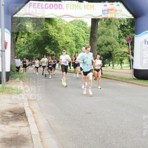 29.06.2025 - hella hamburg halbmarathon MichiJ http://msf.ph/oto/8200505 29.06.2025 10:21:29 Zwischen KM18-KM19 1894, 5070, 5660, 11199, 15054 meine-sportfotos.de