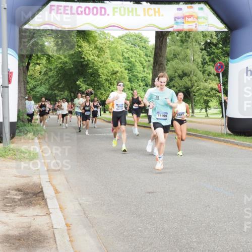 29.06.2025 - hella hamburg halbmarathon MichiJ http://msf.ph/oto/8200544 29.06.2025 10:21:30 Zwischen KM18-KM19 1894, 5070, 5660, 8883, 11199, 15054, 16505 meine-sportfotos.de