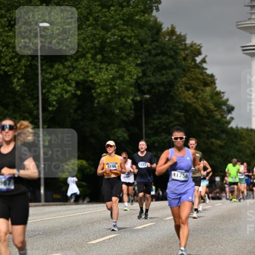 29.06.2025 - hella hamburg halbmarathon Dr. Thomas Lammeyer http://msf.ph/oto/8200888 29.06.2025 10:11:43 Kennedybrücke 1173, 1893, 1993, 2136, 3929, 4262, 5242, 5899, 5926, 6196, 6517, 6518, 6707, 6713, 6715, 6833, 7476, 7503, 7760, 8585, 9967, 10283, 10700 meine-sportfotos.de