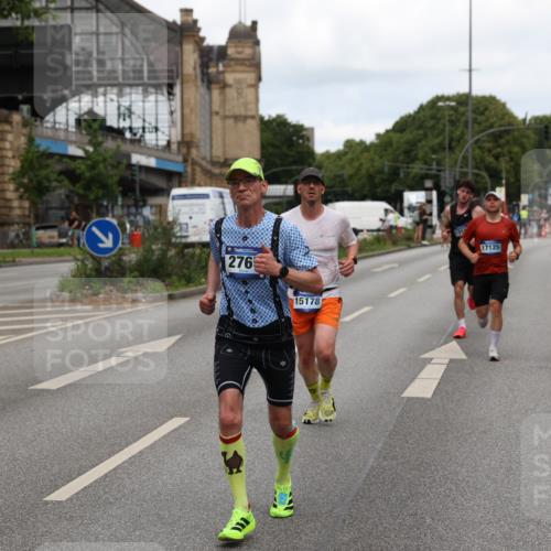 29.06.2025 - hella hamburg halbmarathon Yannick Fuchs http://msf.ph/oto/8200958 29.06.2025 10:32:00 20KM 1290, 2196, 2767, 4860, 4865, 5003, 5042, 5307, 5923, 6047, 6123, 6458, 7310, 9178, 9914, 10190, 10451, 10738, 12739, 12900, 13141, 13372, 13854, 14387, 14459, 14691, 14934, 15178, 15261, 15410, 15939, 16992, 17125, 17137, 17658, 18159, 18216, 18357, 18986 meine-sportfotos.de