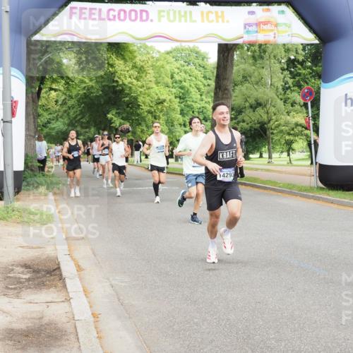 29.06.2025 - hella hamburg halbmarathon MichiJ http://msf.ph/oto/8201029 29.06.2025 10:21:33 Zwischen KM18-KM19 1686, 5070, 7965, 8883, 10484, 11169, 11199, 14293, 15054, 16505 meine-sportfotos.de